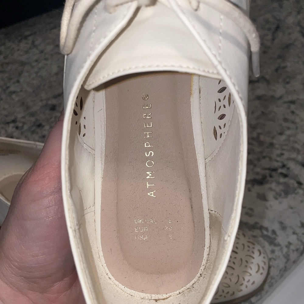 Like new ivory shoe from Primark; sz 8 - Picture 3 of 4
